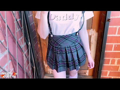 ❤️ Schoolgirl sucks a Dick go domhain agus fucks ionad ranganna. ❤️❌ Porn fb linn ☑
